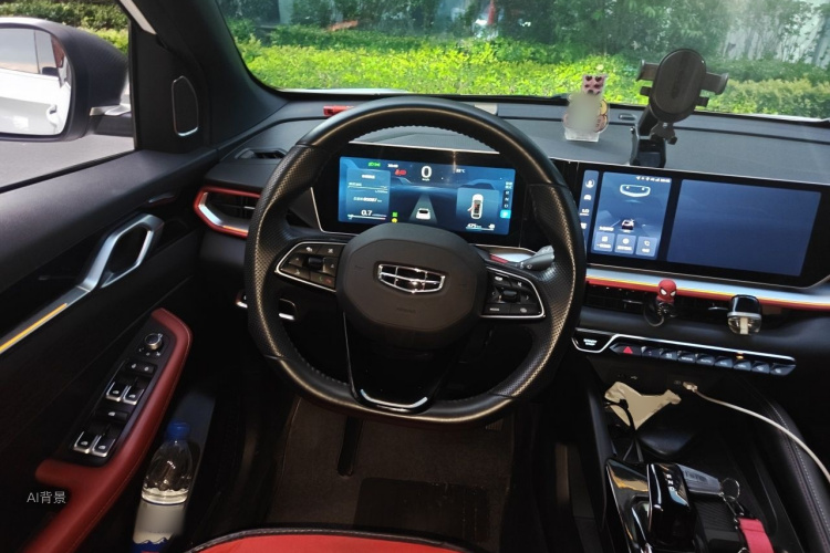 GEELY Coolray 2022 car image #12
