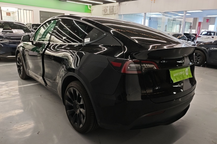 Tesla Model Y 2021 #5 Tesla Model Y 2021 car image #5