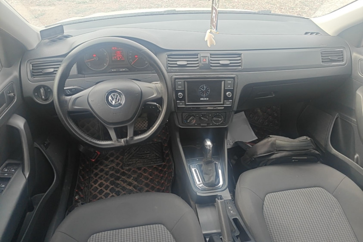 Volkswagen Santana 2019 car image #11