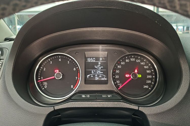 Volkswagen Polo 2016 #12 Volkswagen Polo 2016 car image #12