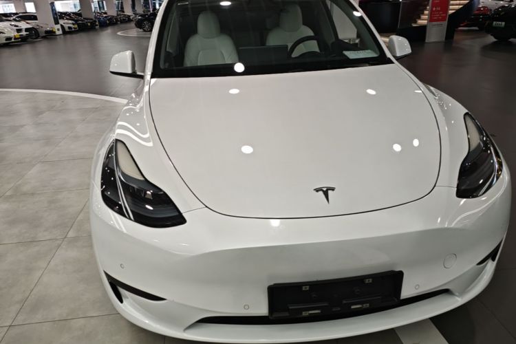 Tesla Model Y 2023 #3 Tesla Model Y 2023 immagine di auto #3