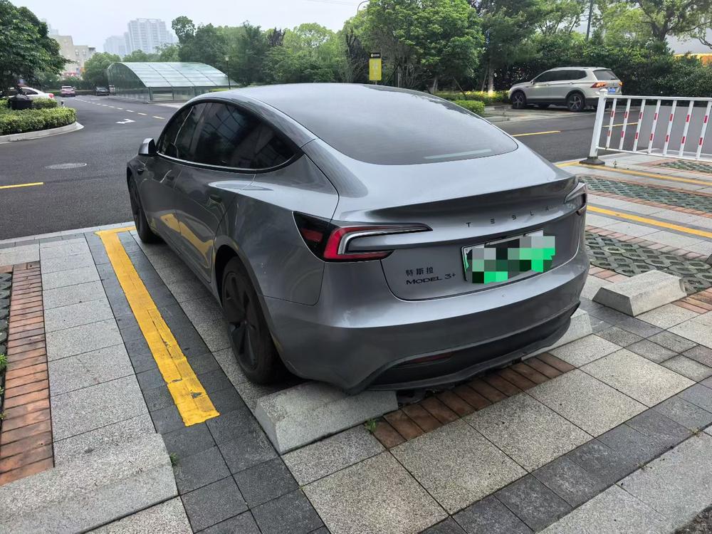 Tesla Model 3 2025 #4 Tesla Model 3 2025 car image #4