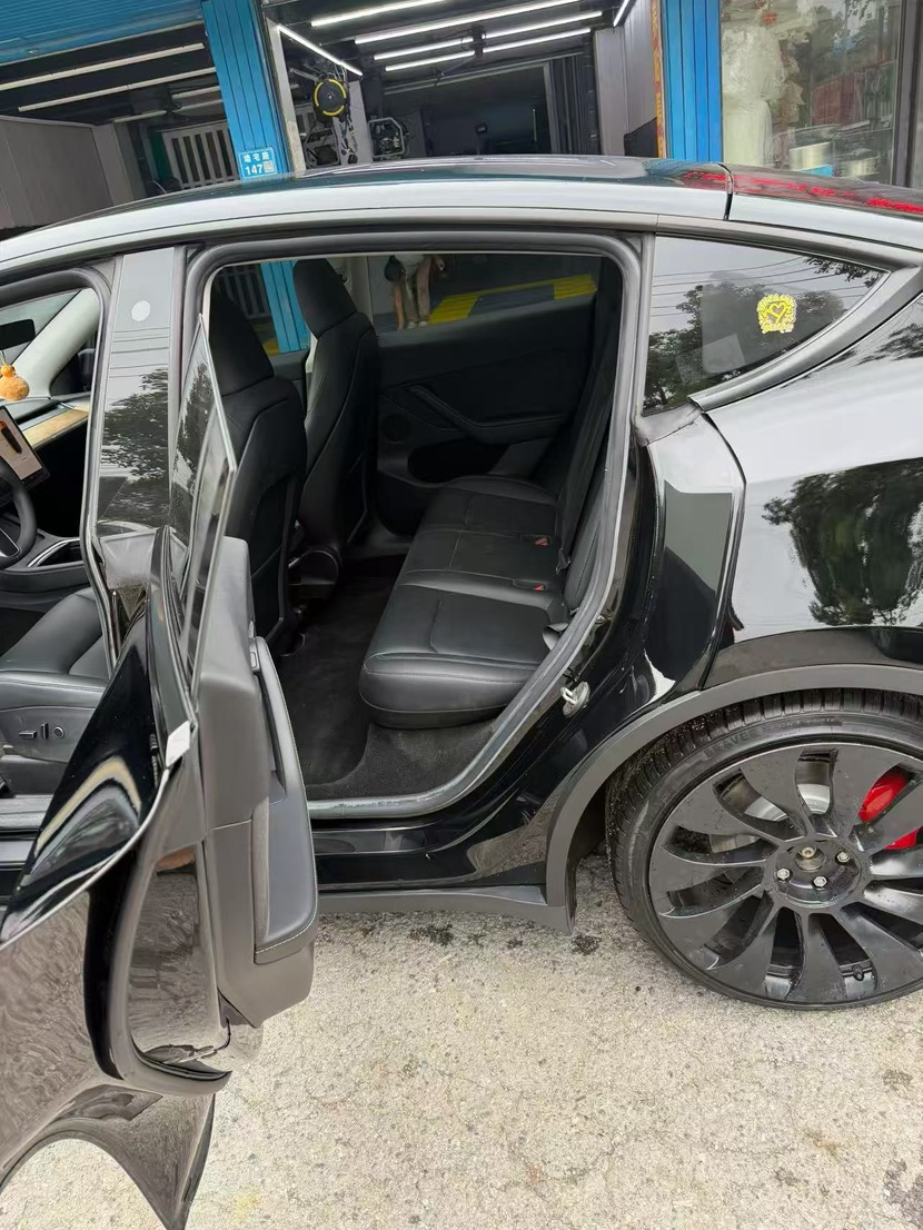 Tesla Model Y 2022 #6 Tesla Model Y 2022 car image #6