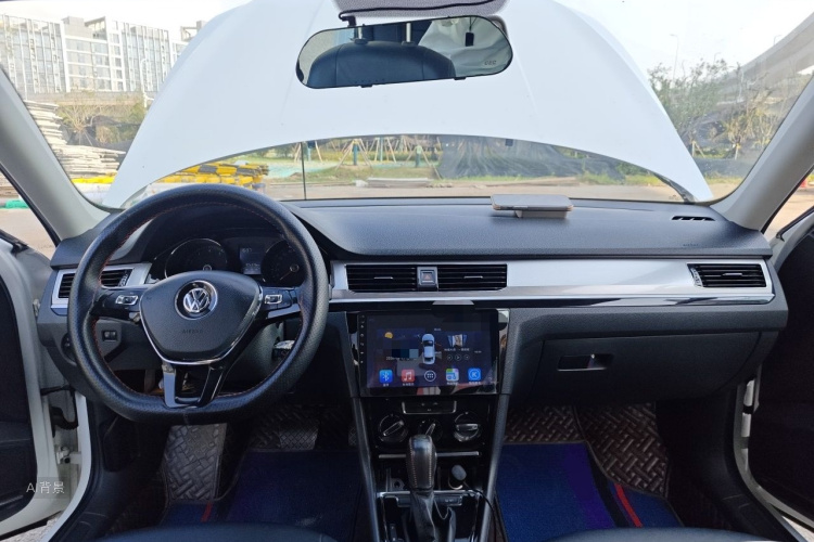 Volkswagen Bora 2018 car image #11
