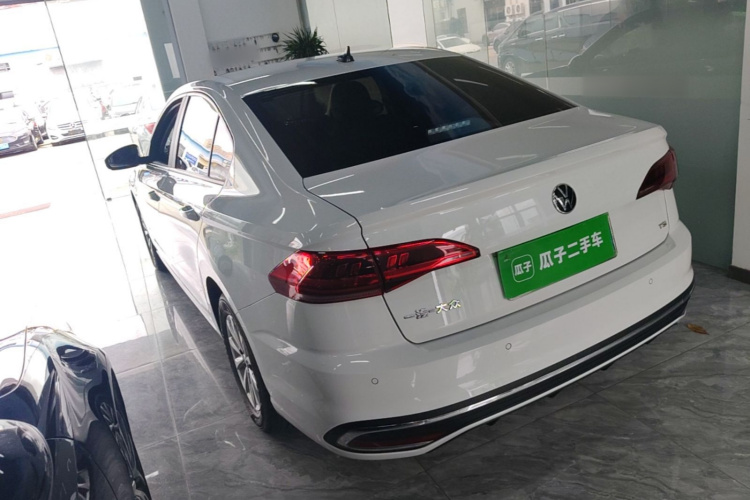 Volkswagen Bora 2024 car image #5