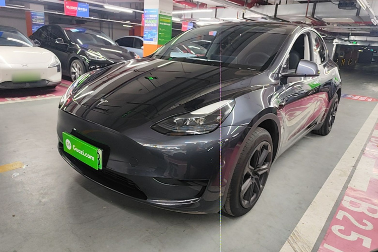 Tesla Model Y 2024 #2 Tesla Model Y 2024 car image #2