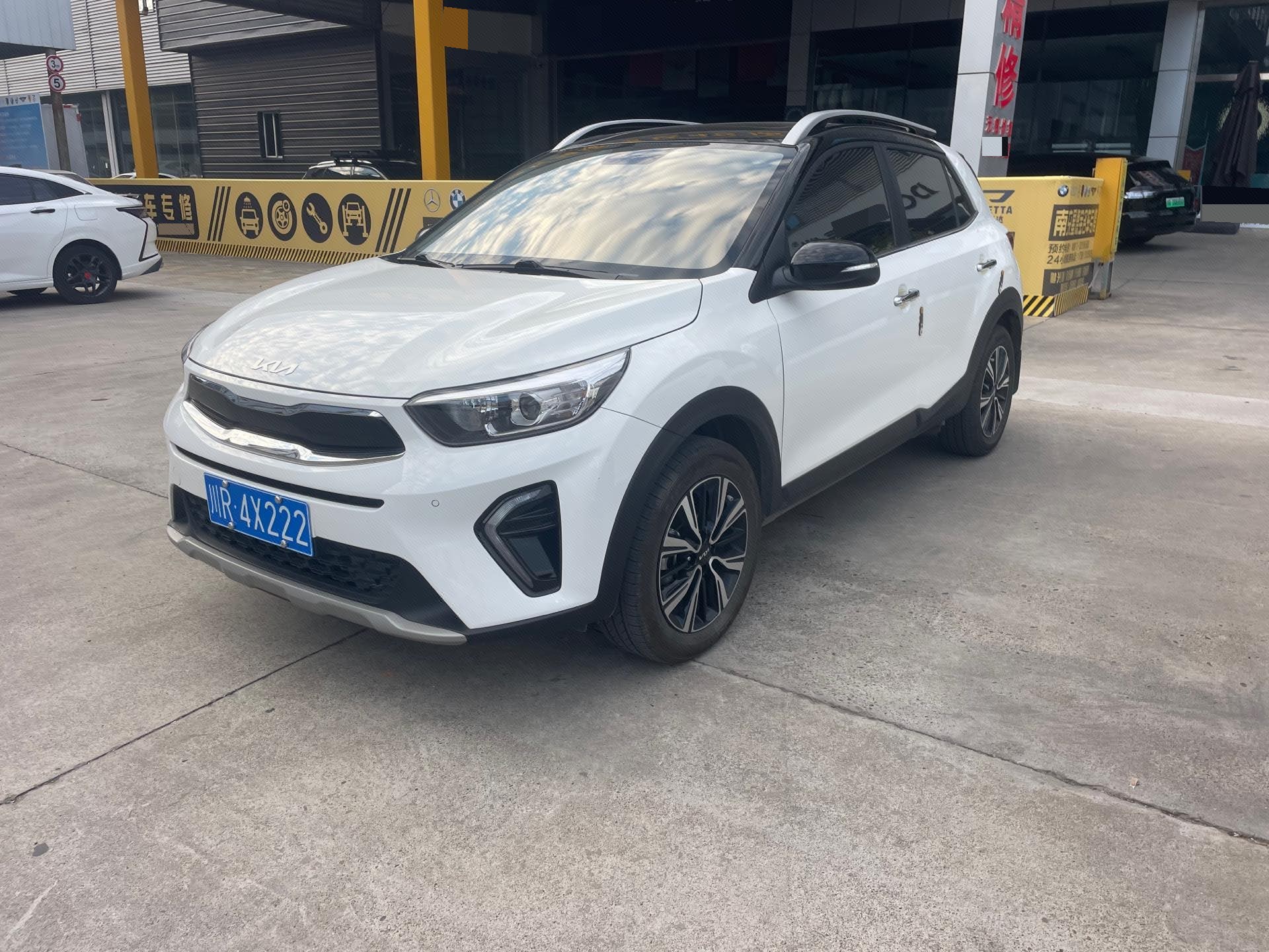 Kia KX1 2024 car image 