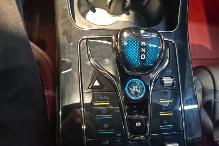 BYD Han 2024 car image #14