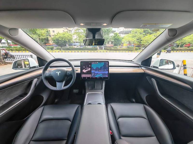 Tesla Model Y 2021 #8 Tesla Model Y 2021 car image #8