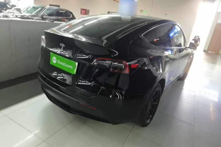 Tesla Model Y 2021 #7 Tesla Model Y 2021 car image #7