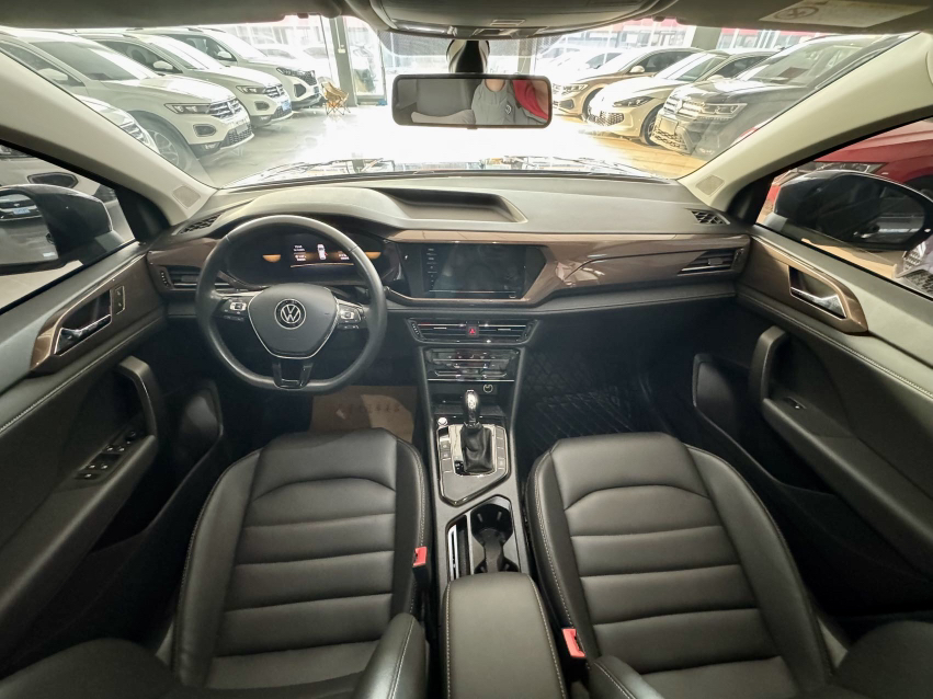 Volkswagen Tharu 2022 imagem de carro #14