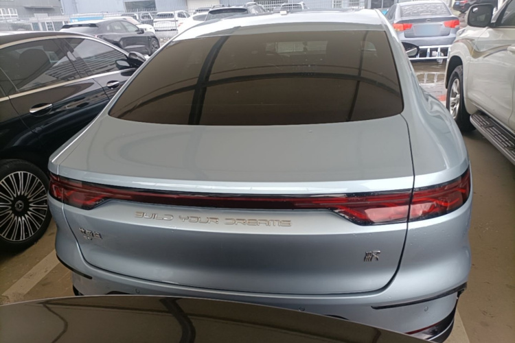 BYD Han 2023 #4 BYD Han 2023 car image #4