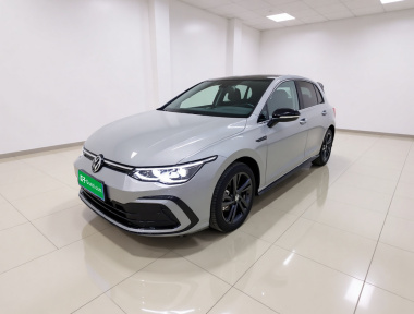 Volkswagen Golf 2024 car image 