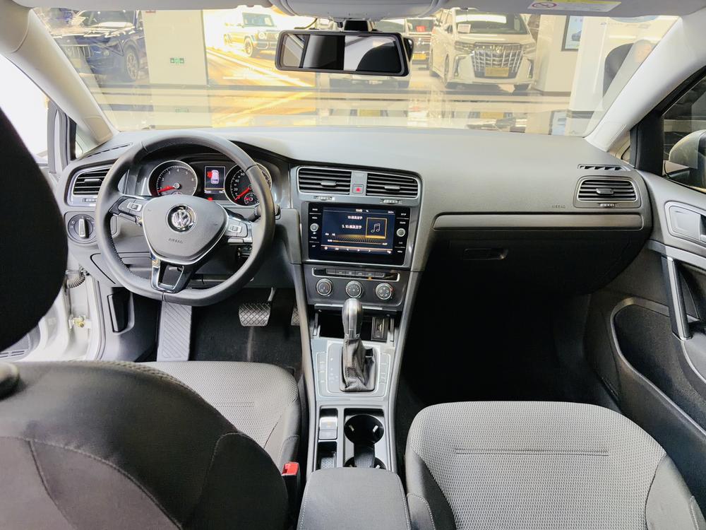 Volkswagen Golf (Imported) 2019 car image #14