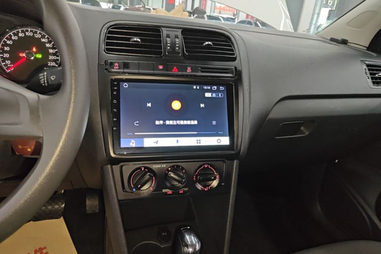 Volkswagen Polo 2019 #18 Volkswagen Polo 2019 car image #18