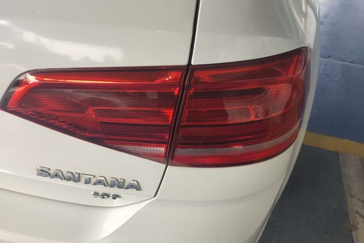 Volkswagen Santana 2017 صورة سيارة #8
