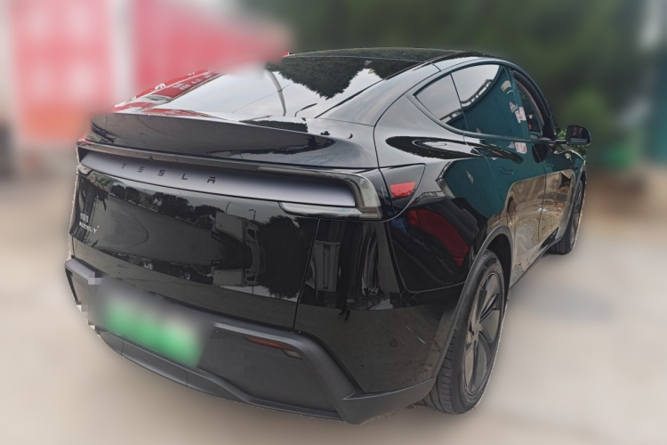 Tesla Model Y 2025 #5 Tesla Model Y 2025 immagine di auto #5