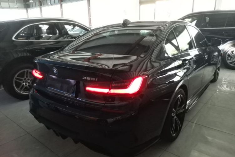 BMW 3 Series 2020 #5 BMW 3 Series 2020 car image #5