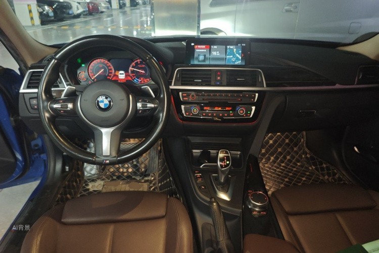 BMW 3 Series 2018 car image #11