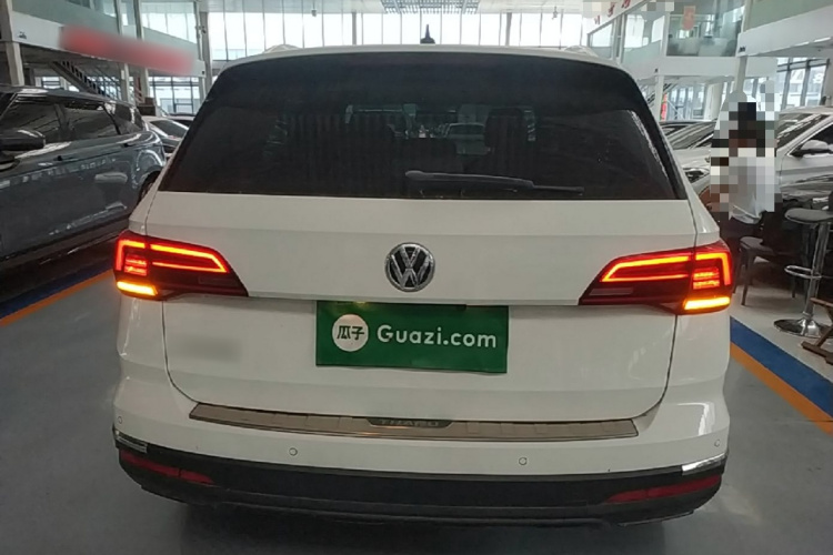 Volkswagen Tharu 2020 car image #6