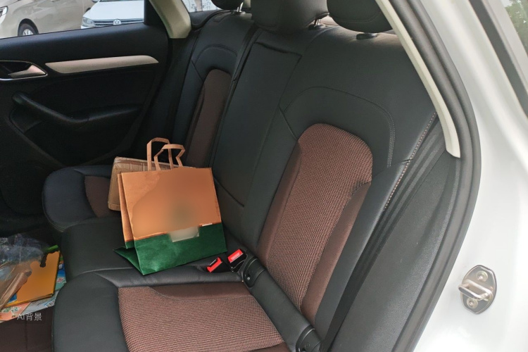 Audi Q3 2017 #19 Audi Q3 2017 car image #19