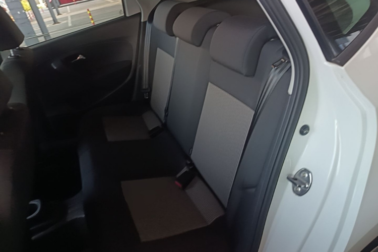 Volkswagen Polo 2019 #17 Volkswagen Polo 2019 car image #17