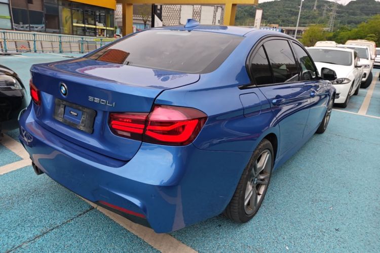 BMW 3 Series 2019 car image #7