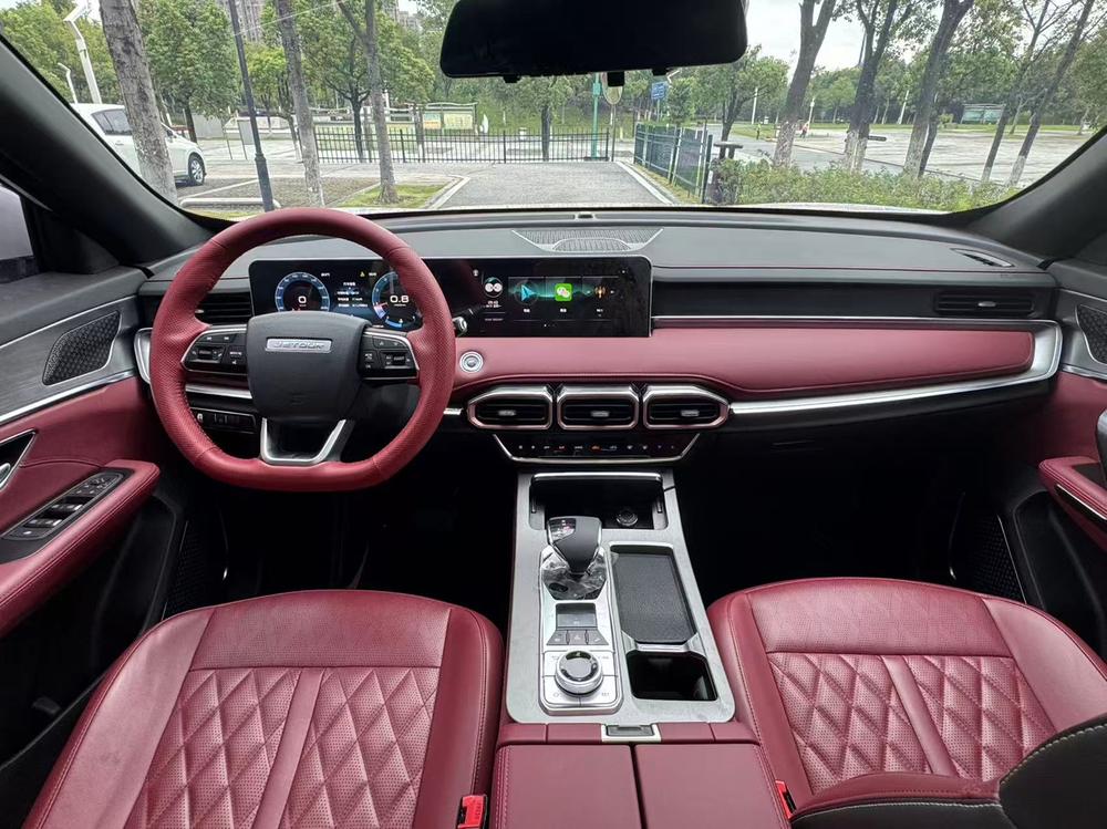 Jetour X70 PLUS 2024 #7 Jetour X70 PLUS 2024 car image #7