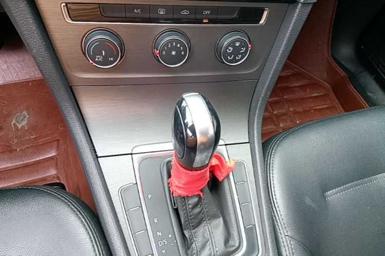 Volkswagen Golf 2015 #14 Volkswagen Golf 2015 car image #14