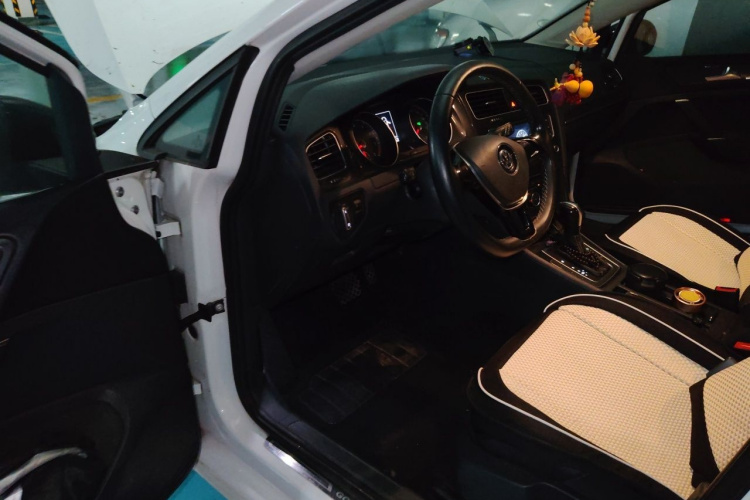 Volkswagen Golf 2017 #9 Volkswagen Golf 2017 car image #9