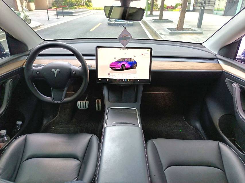 Tesla Model Y 2022 #7 Tesla Model Y 2022 car image #7