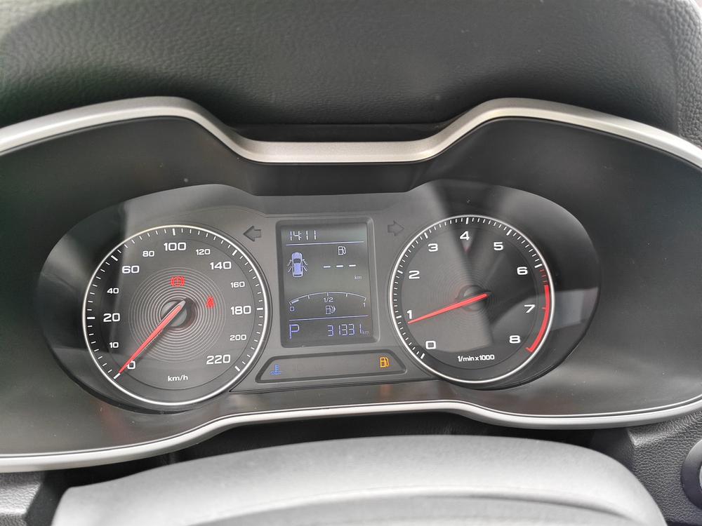 MG ZS 2019 car image #8
