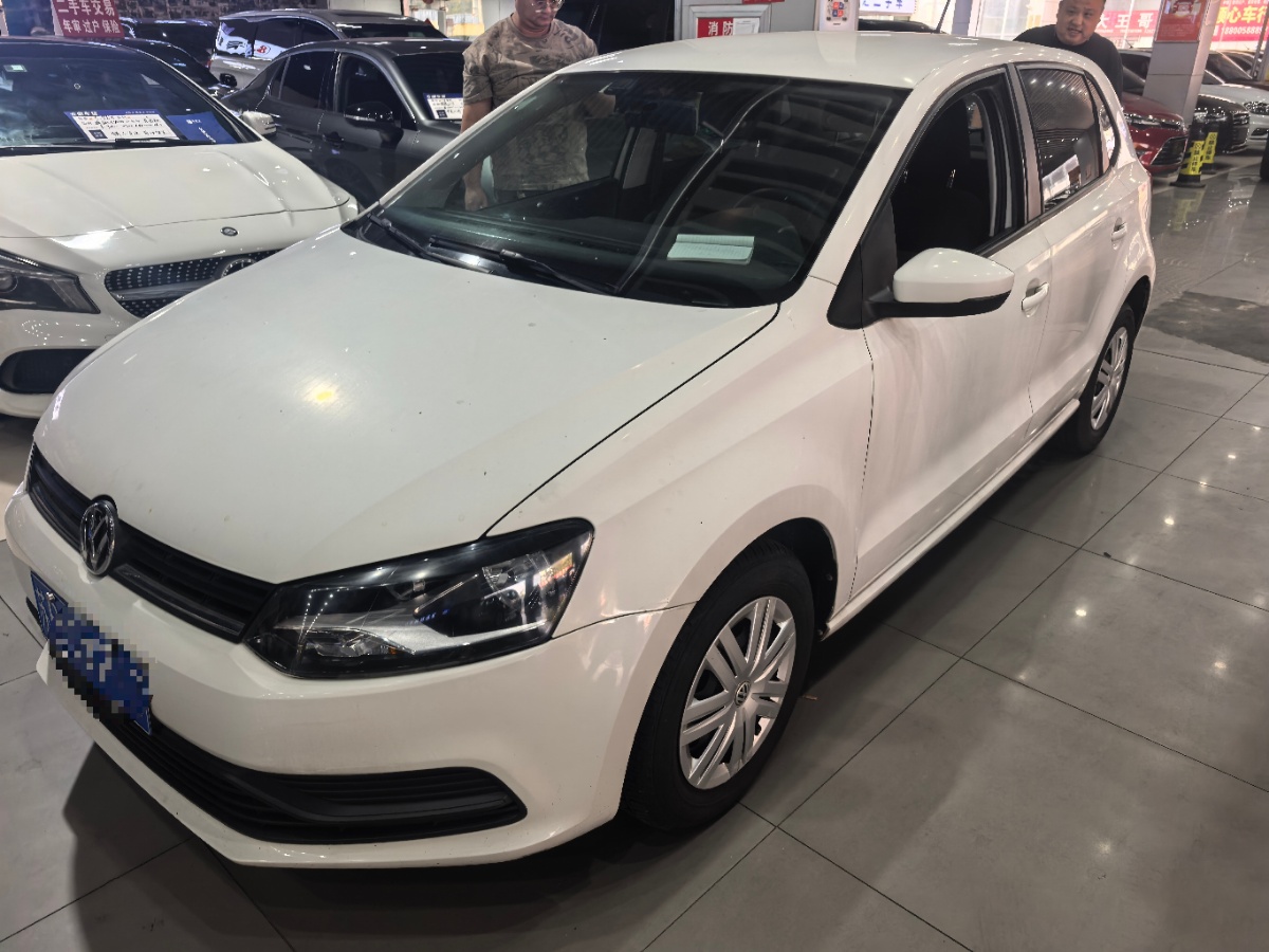 Volkswagen Polo 2017 car image 