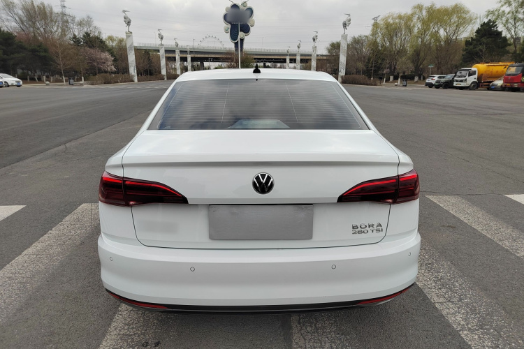 Volkswagen Bora 2021 car image #6