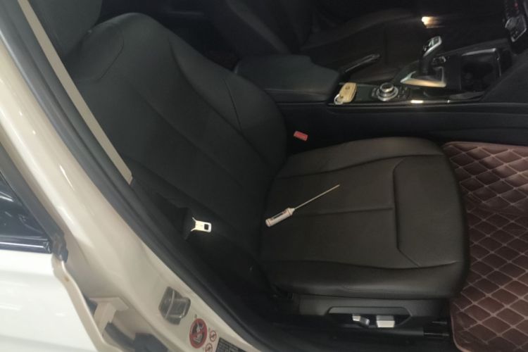 BMW 3 Series 2017 #24 BMW 3 Series 2017 car image #24