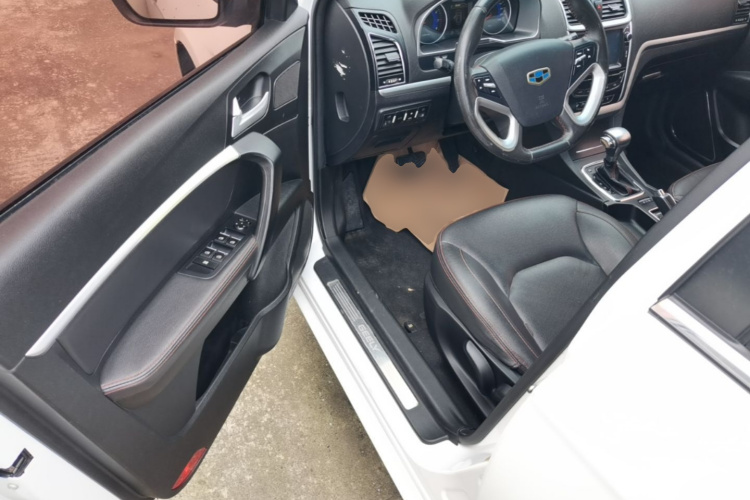 GEELY Emgrand 2015 #16 GEELY Emgrand 2015 car image #16