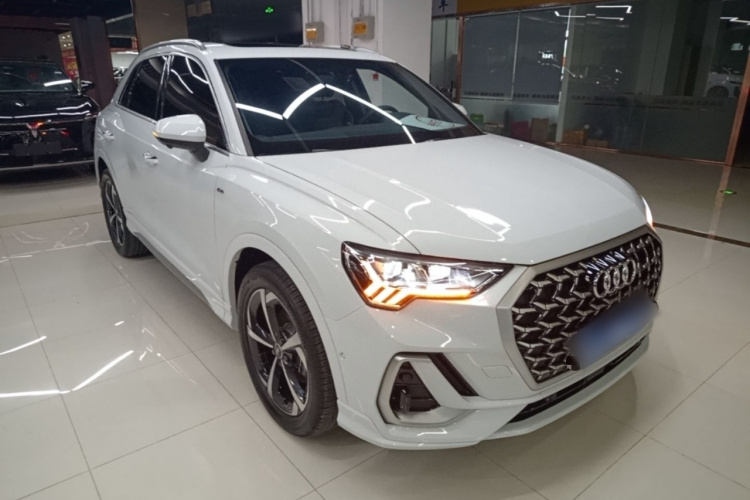 Audi Q3 2025 imagen de coche #4