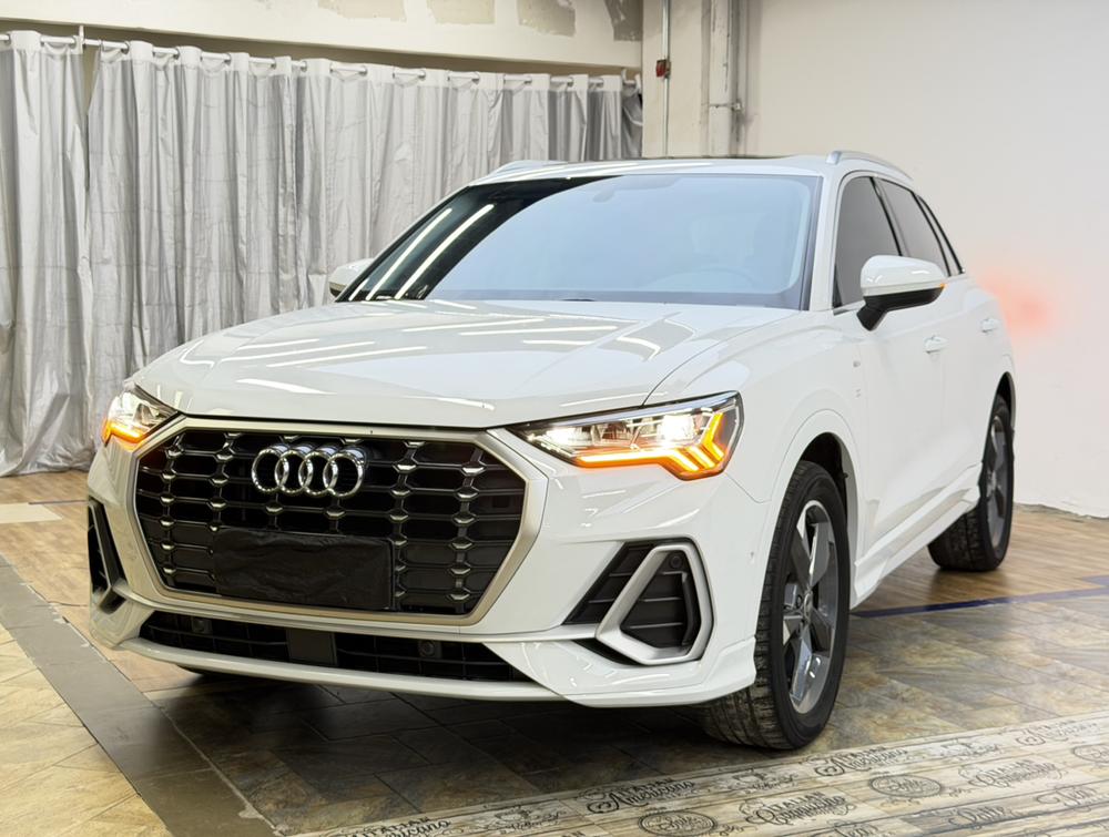 Audi Q3 2022 Audi Q3 2022 car image