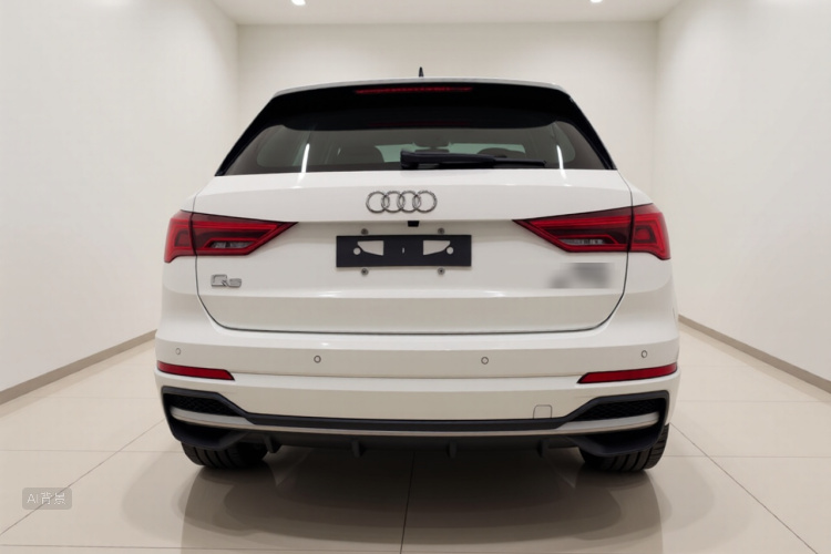 Audi Q3 2021 car image #6