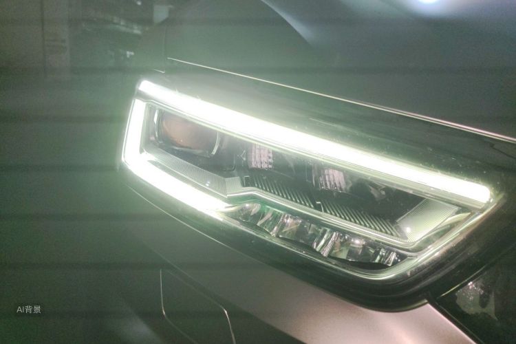 Audi Q3 2018 #8 Audi Q3 2018 car image #8