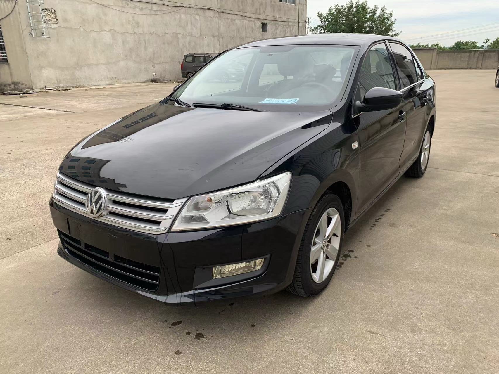 Volkswagen Santana 2014 car image 