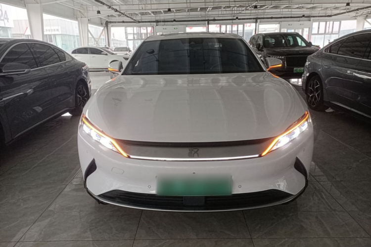 BYD Han 2022 #3 BYD Han 2022 car image #3