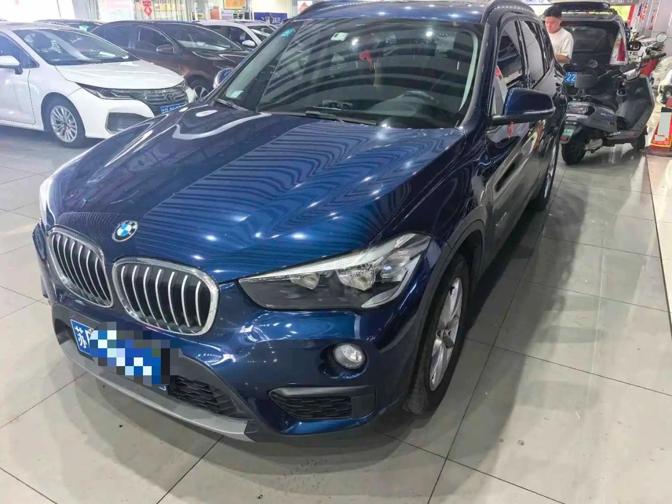 BMW X1 2017 BMW X1 2017 car image