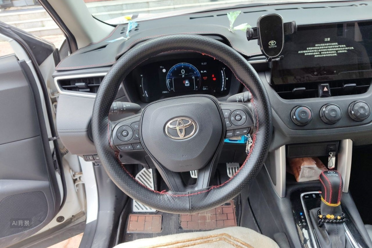 Toyota Corolla Cross 2023 immagine di auto #12