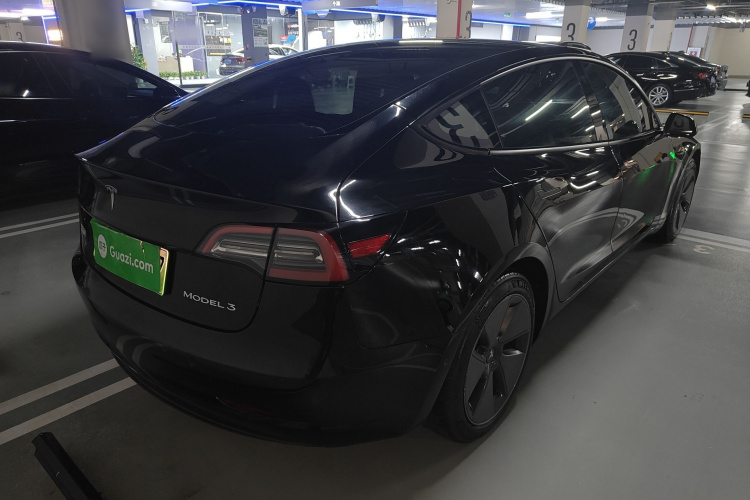 Tesla Model 3 2022 car image #5