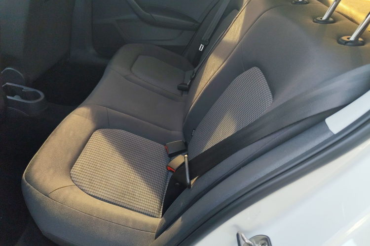 Volkswagen Santana 2020 car image #17