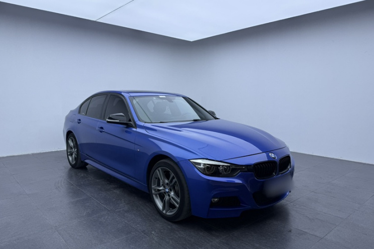 BMW 3 Series 2018 car image #4