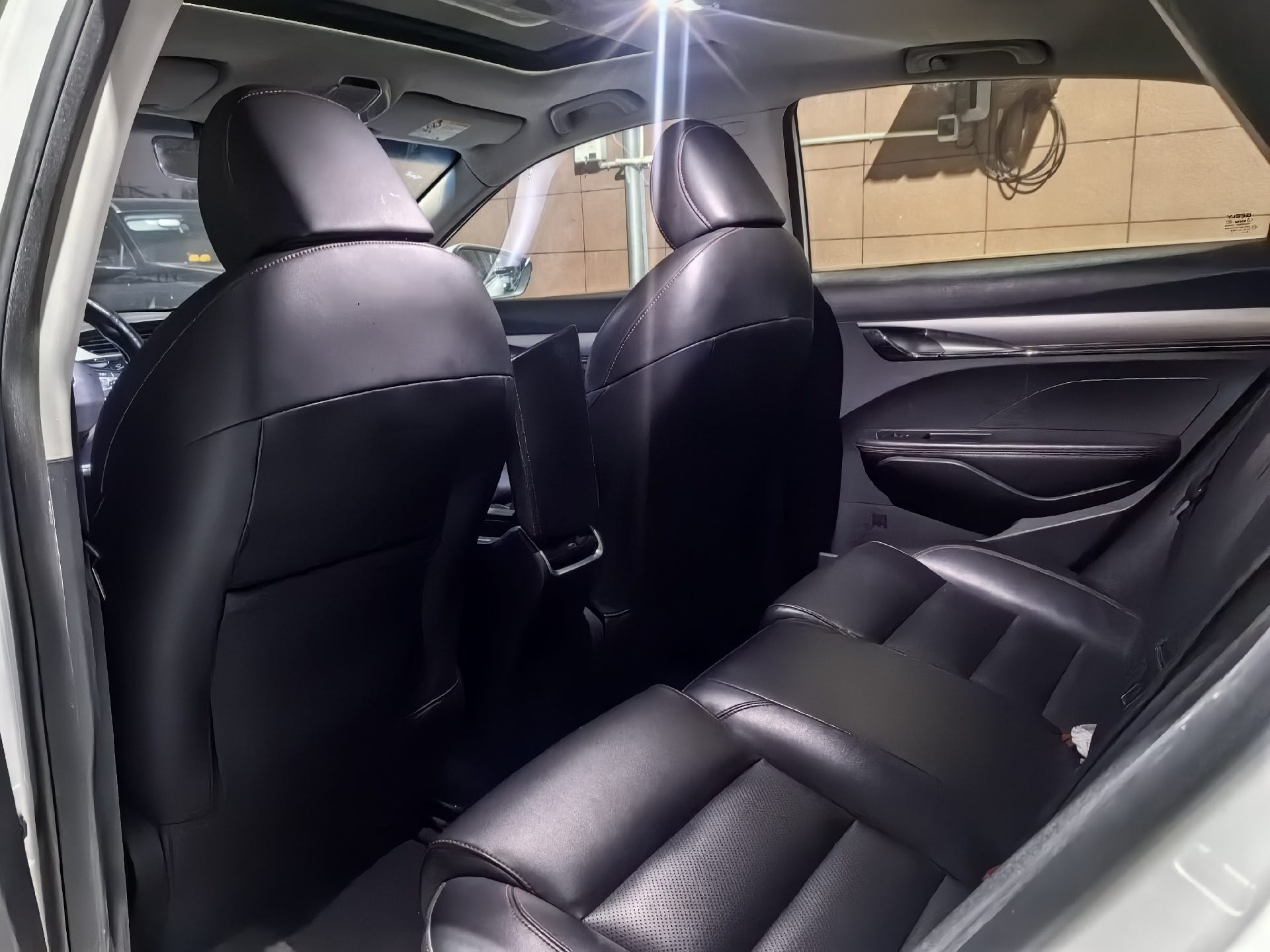 GEELY Binray 2019 imagen de coche #7