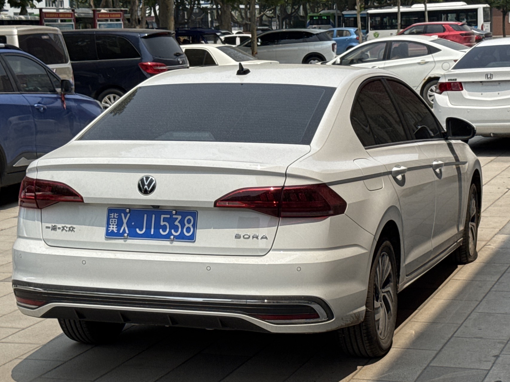 Volkswagen Bora 2025 car image #11