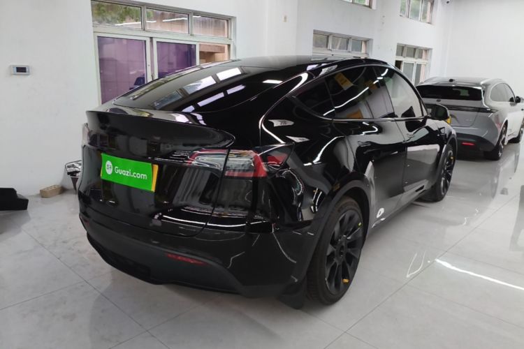Tesla Model Y 2022 #7 Tesla Model Y 2022 car image #7